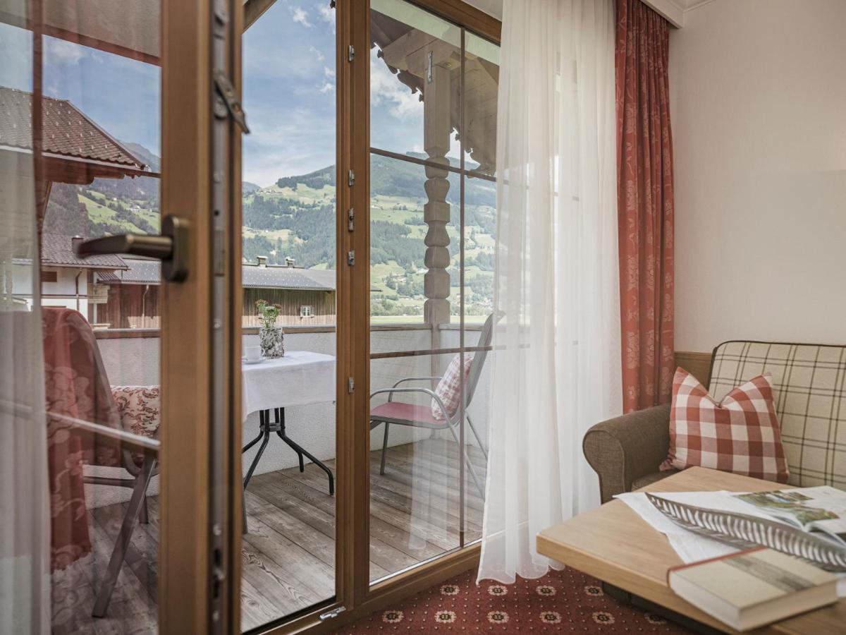 Hotel Garni Larcherhof マイヤーホーフェン エクステリア 写真