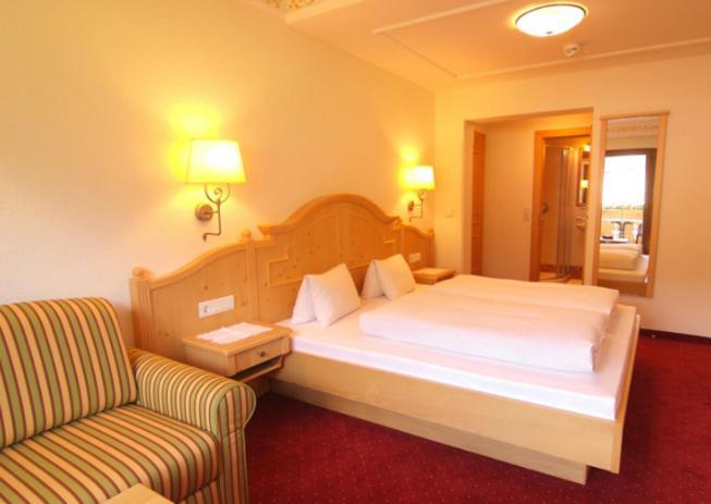 Hotel Garni Larcherhof マイヤーホーフェン エクステリア 写真